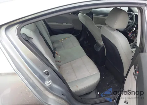 2017 Hyundai Elantra Se z USA, uszkodzony, nr VIN 5NPD84LFXHH052848